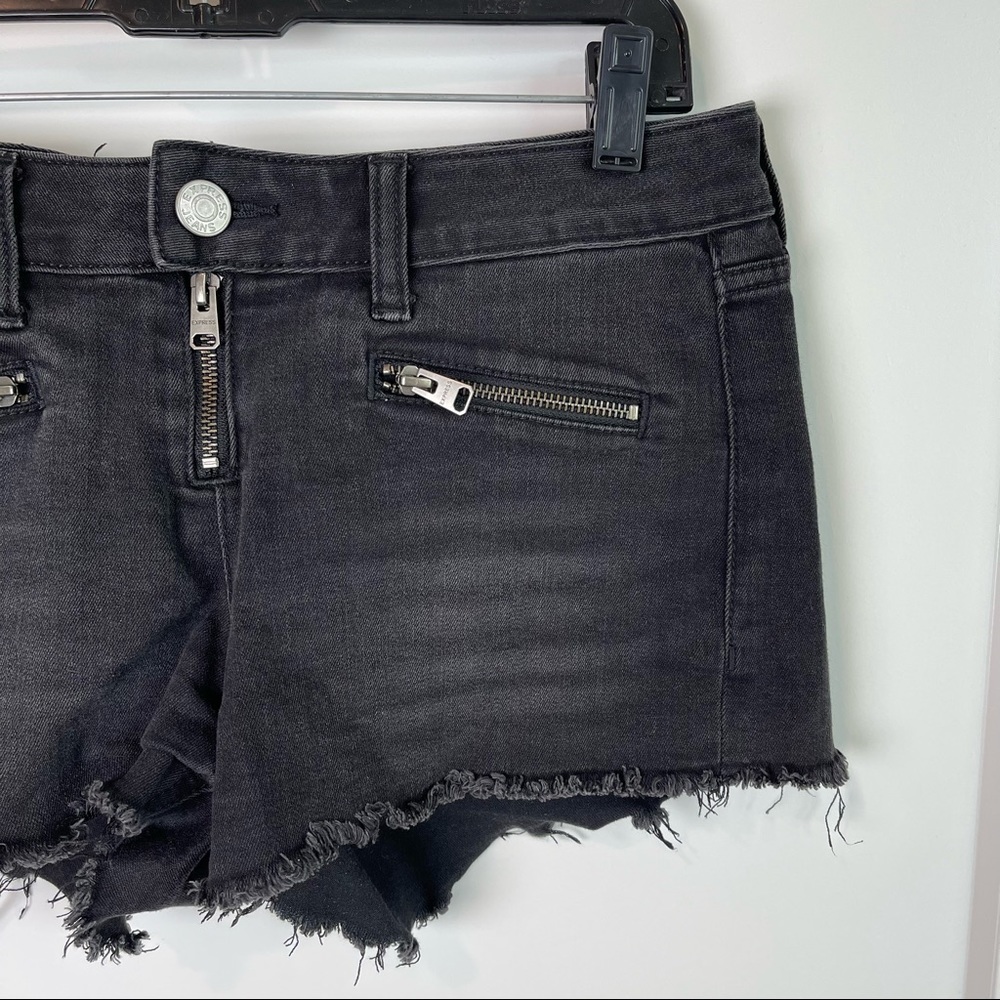 Express Mid Rise Denim Shorts - Picture 3 of 7
